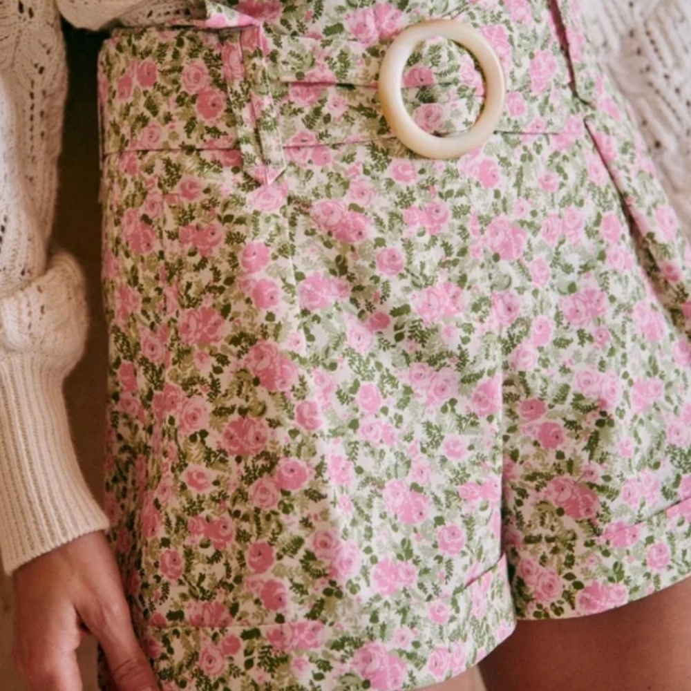 Sezane Rome Shorts (US 4/FR 36) - Pink Peony Floral Pattern